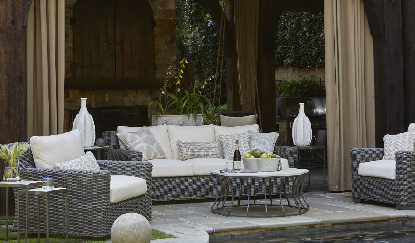 OUTDOOR SOFAS & LOVESEATS Villa Terrazza