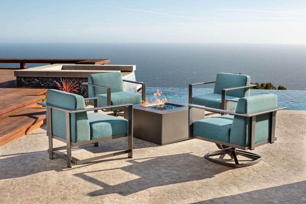 Sonoma County Lounge Chairs