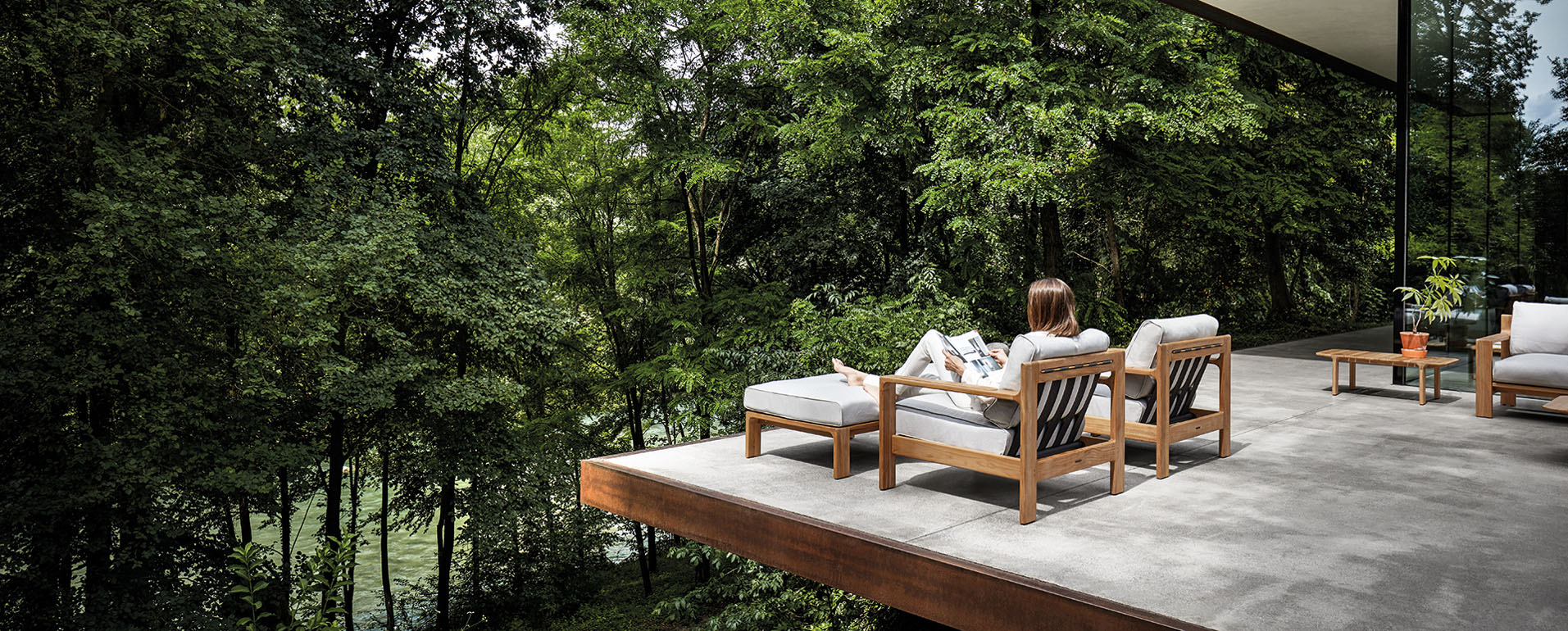 Gloster Outdoor Chaise Lounge