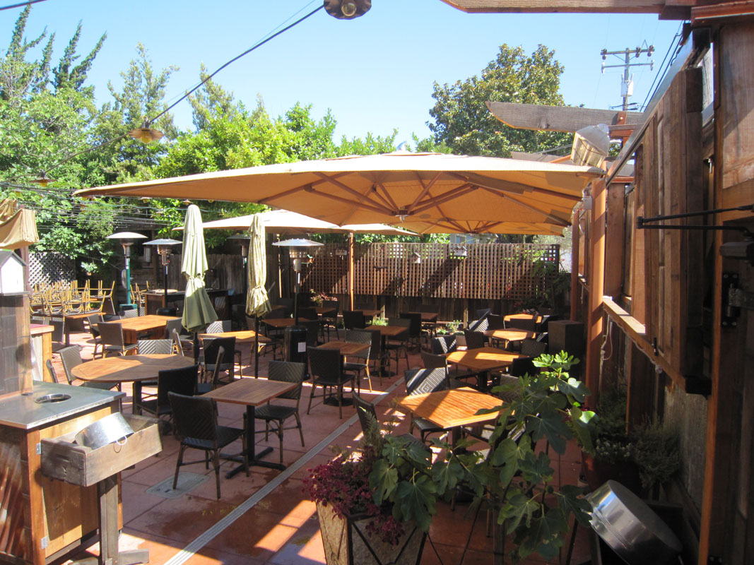 restaurant outdoor furniture