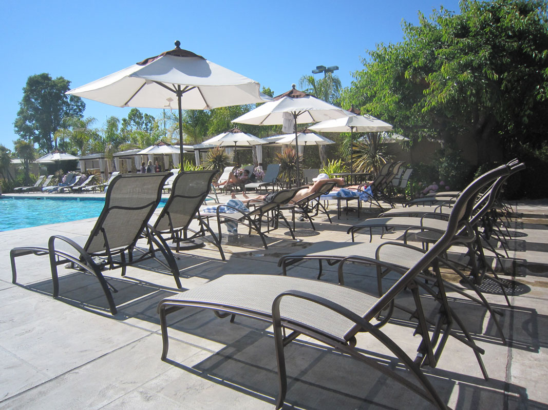 hospitality outdoor furniture