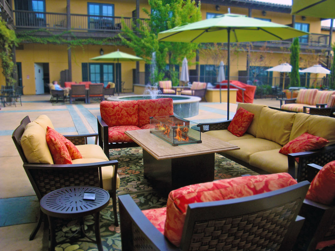 hotel outdoor furniture