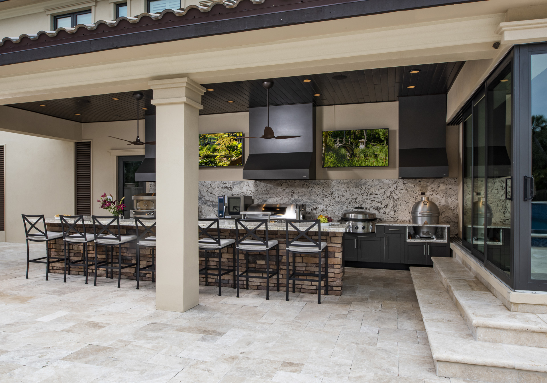 Design Your Dream Outdoor Kitchen