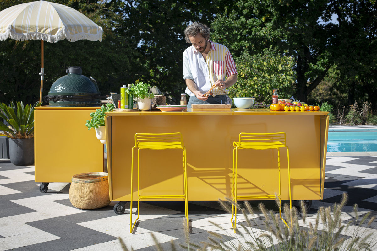Vlaze Outdoor Kitchen