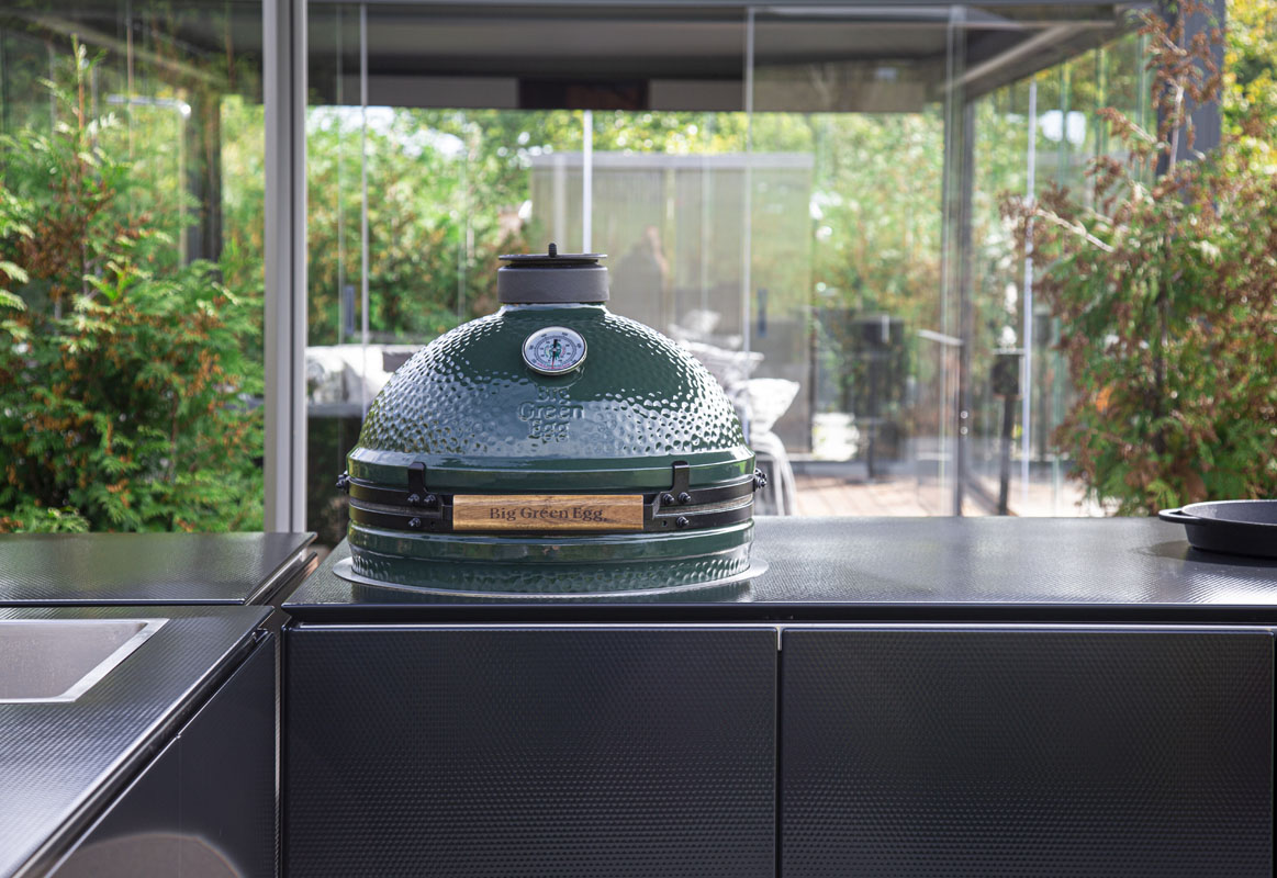 Vlaze Outdoor Kitchen