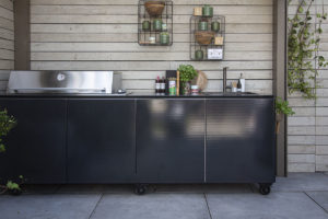 Vlaze Outdoor Kitchen