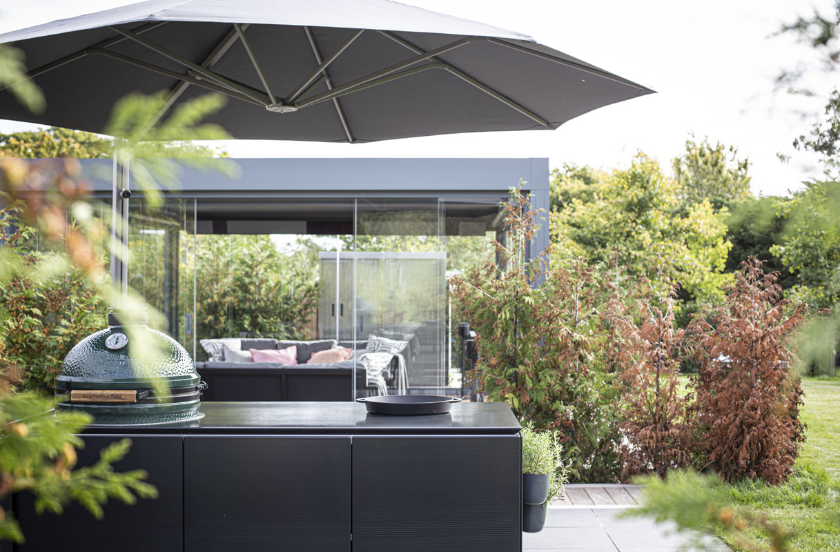 Vlaze Outdoor Kitchen