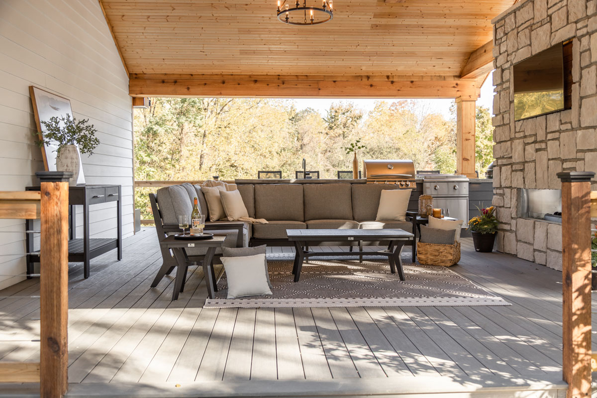 Berlin Gardens Dining Sets