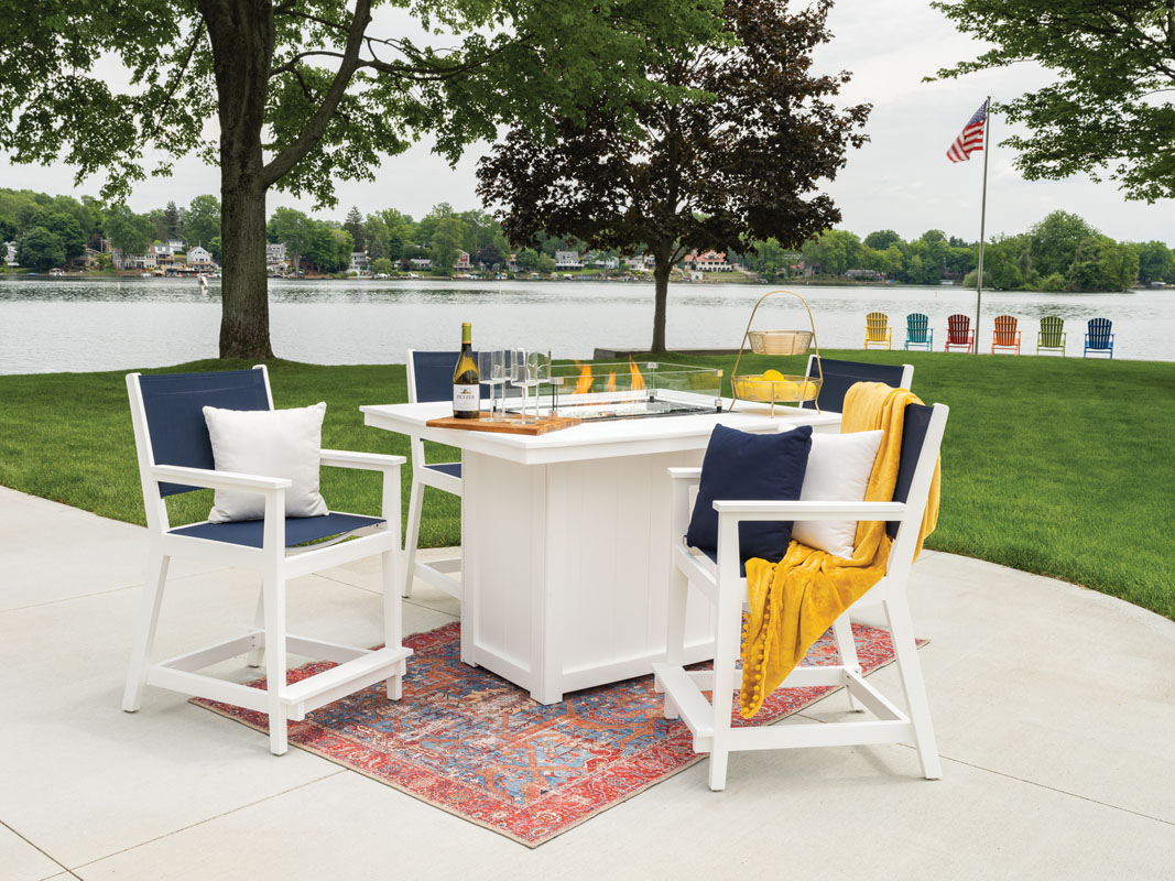 Berlin Gardens Dining Sets