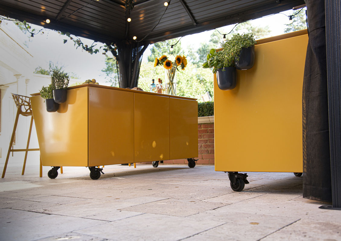 Vlaze Outdoor Kitchen Cabinetry