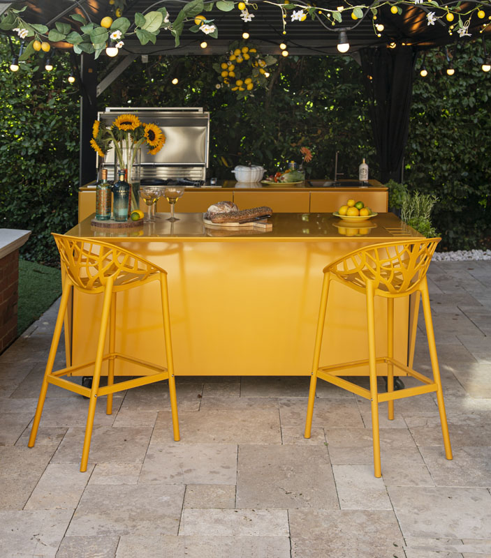Vlaze Outdoor Kitchen Cabinetry