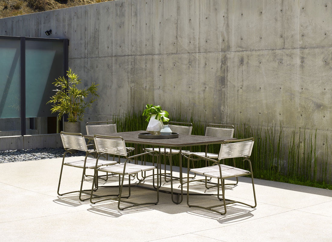 Brown Jordan Outdoor Dining