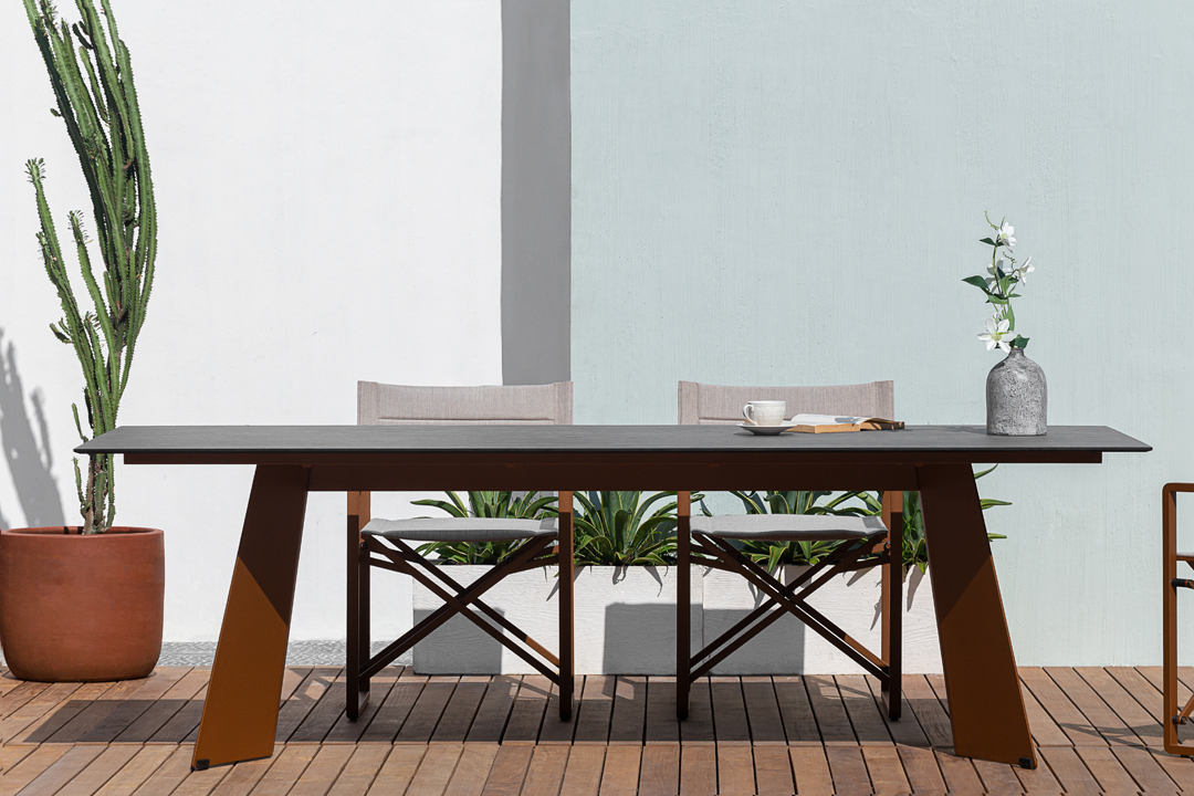 Mamagreen Outdoor Dining